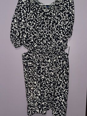Old Navy Black and White Floral Midi Dress